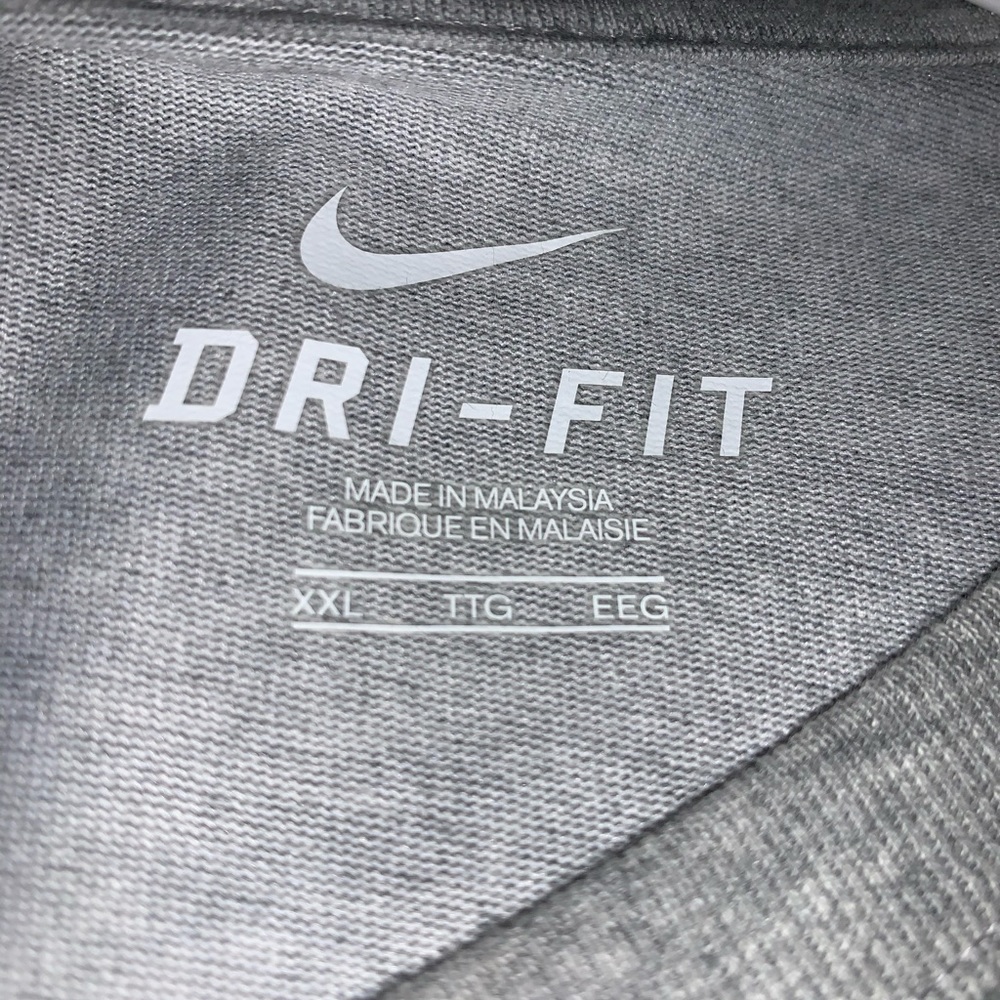 XXL GREY NIKE TSHIRT